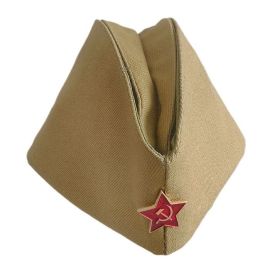 Солдатская пилотка со звездой