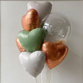 Связка из 7 сердец и большого прозрачного шара